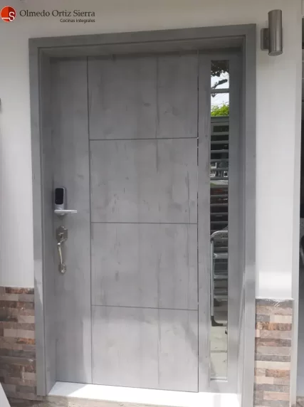 Puerta Exterior De Madera